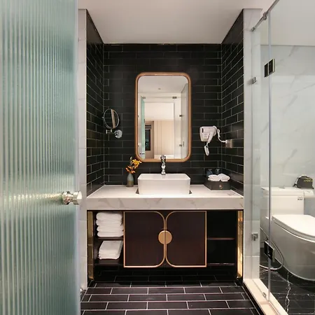 Le Premier Hotel & Rooftop Bar Hanoi Exterior photo