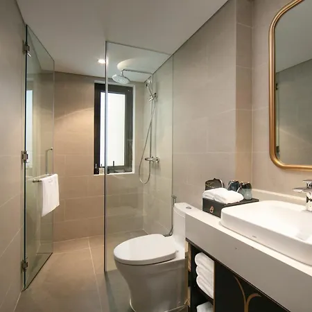 Le Premier Hotel & Rooftop Bar Hanoi Exterior photo