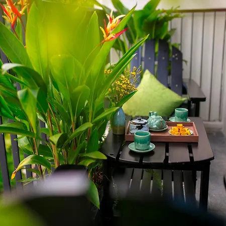 Le Premier Hotel & Rooftop Bar Hanoi Exterior photo