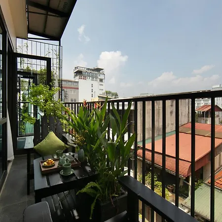 Le Premier Hotel & Rooftop Bar Hanoi Exterior photo