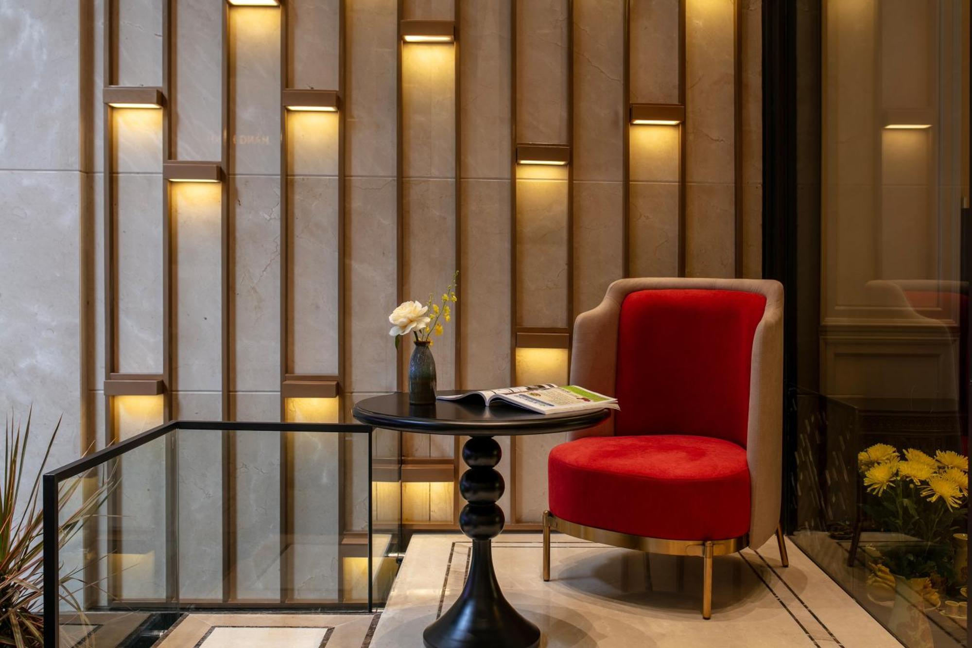 Hotel Le Premier & Rooftop Bar 4*